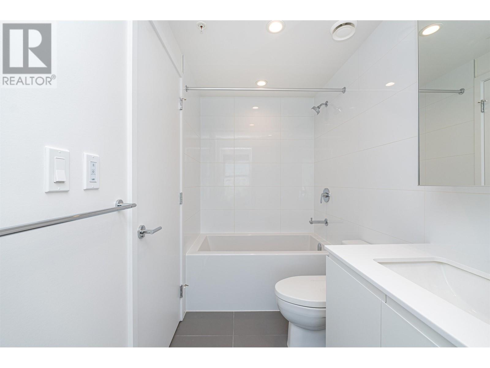 4303 3809 Evergreen Place, Burnaby, British Columbia  V3J 0M1 - Photo 10 - R2985045