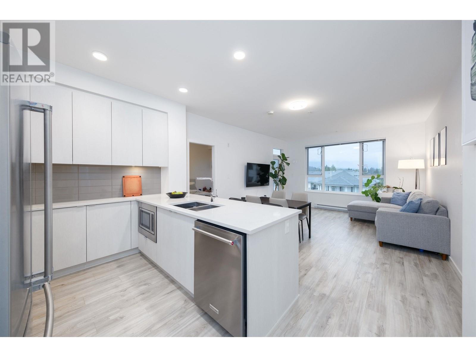 414 621 Regan Avenue, Coquitlam, British Columbia  V3J 0K1 - Photo 3 - R2985047