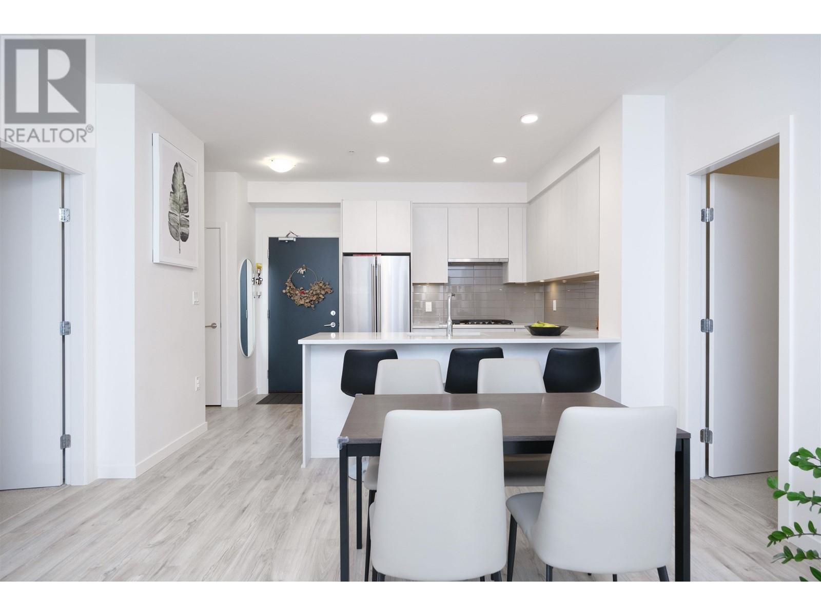 414 621 Regan Avenue, Coquitlam, British Columbia  V3J 0K1 - Photo 6 - R2985047
