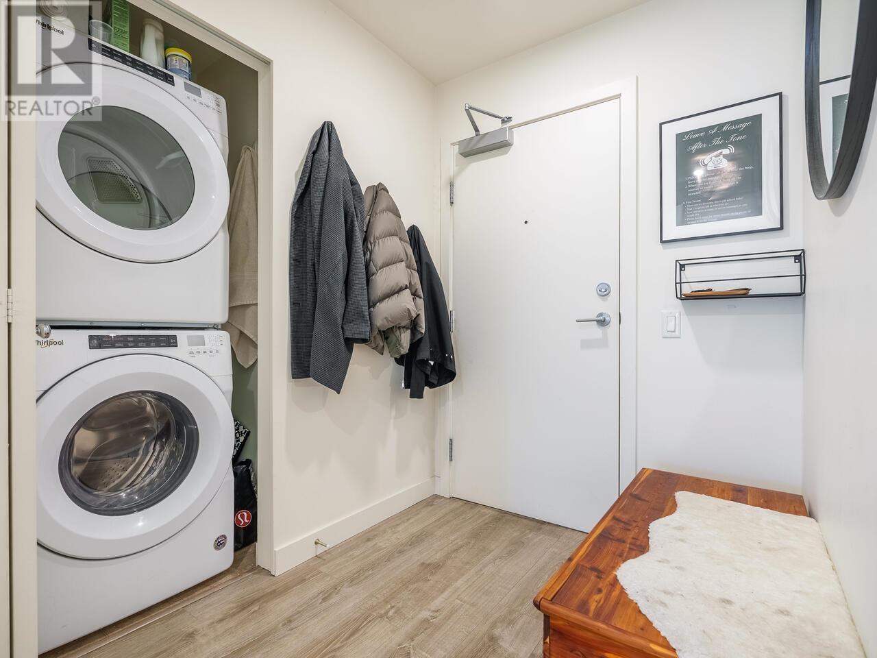 206 610 Brantford Street, New Westminster, British Columbia  V3M 1W7 - Photo 2 - R2985118