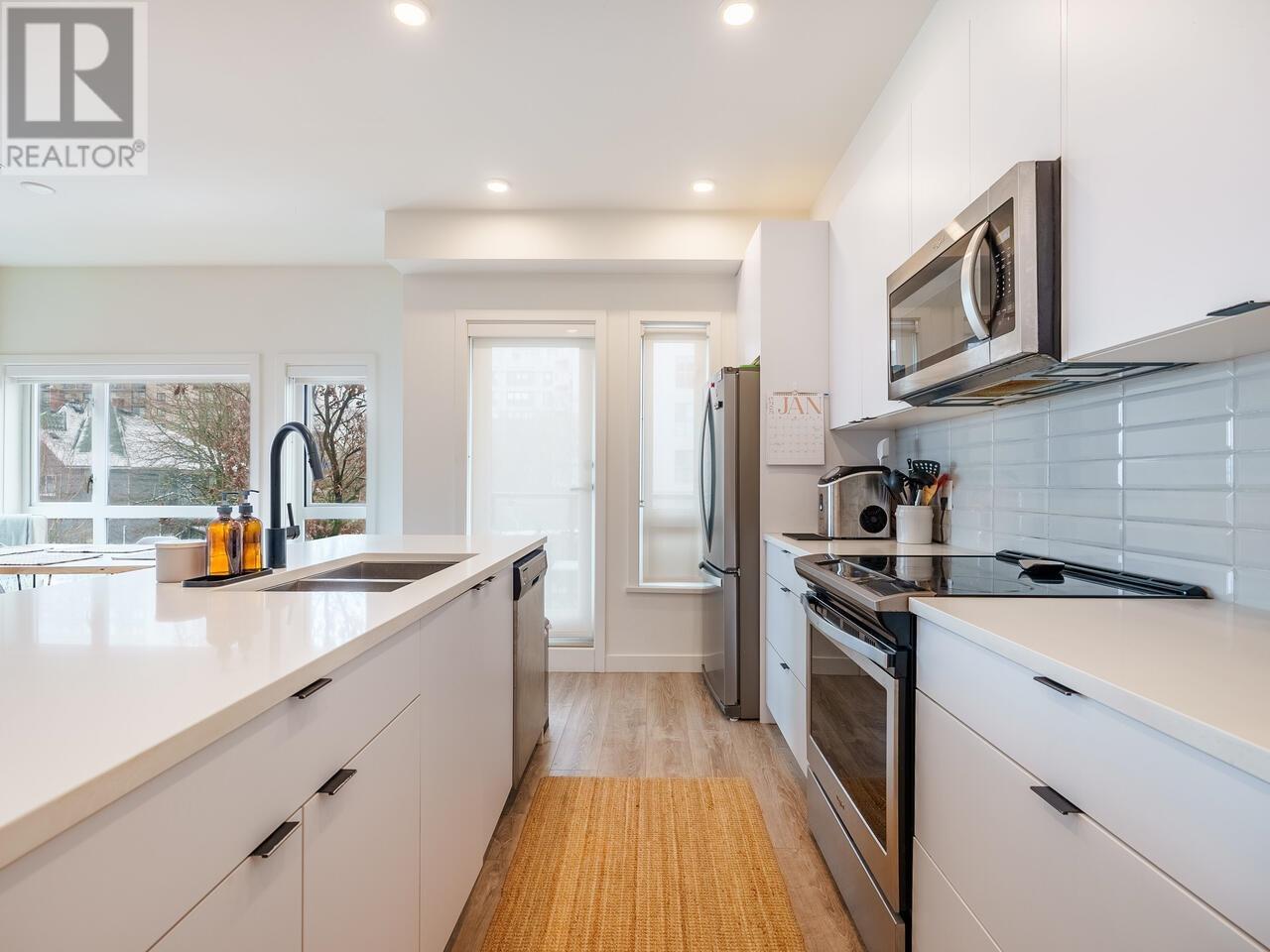 206 610 Brantford Street, New Westminster, British Columbia  V3M 1W7 - Photo 4 - R2985118
