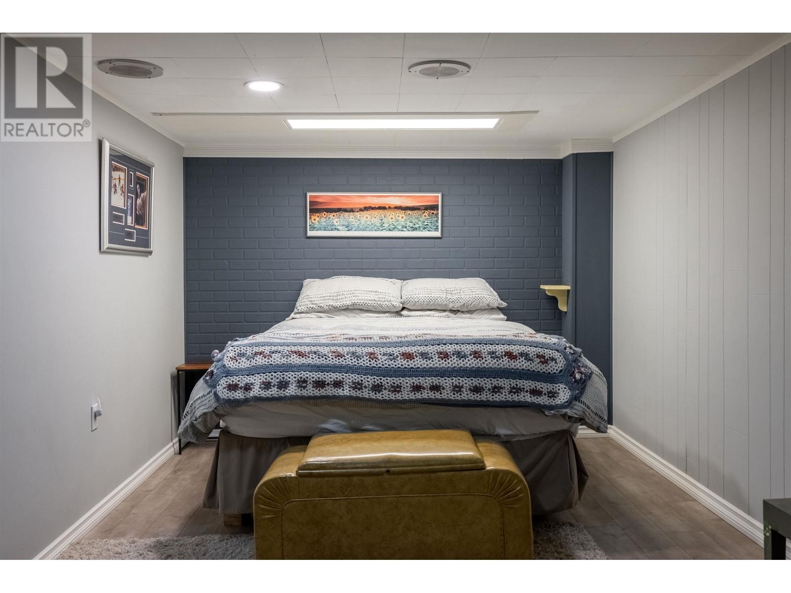 916 Stewart Avenue, Coquitlam, British Columbia  V3K 2N6 - Photo 26 - R2985030