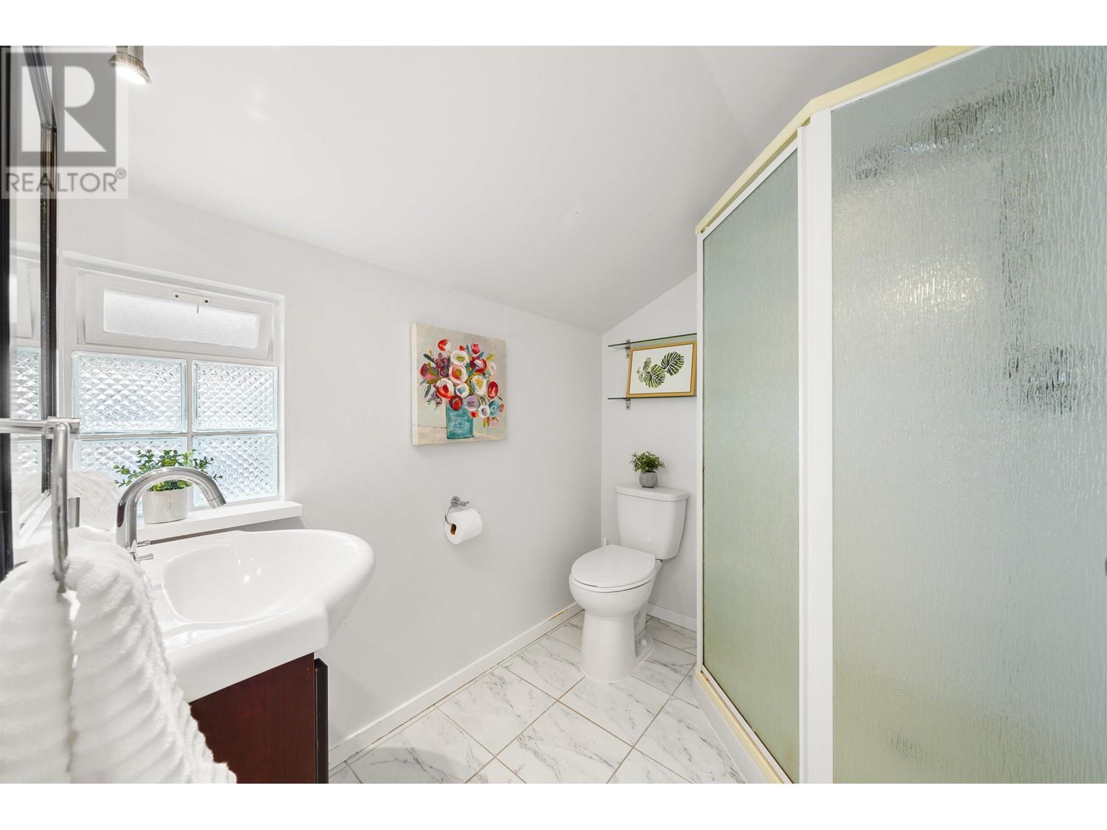 3808 Cedar Drive, Port Coquitlam, British Columbia  V3B 3E3 - Photo 18 - R2985061