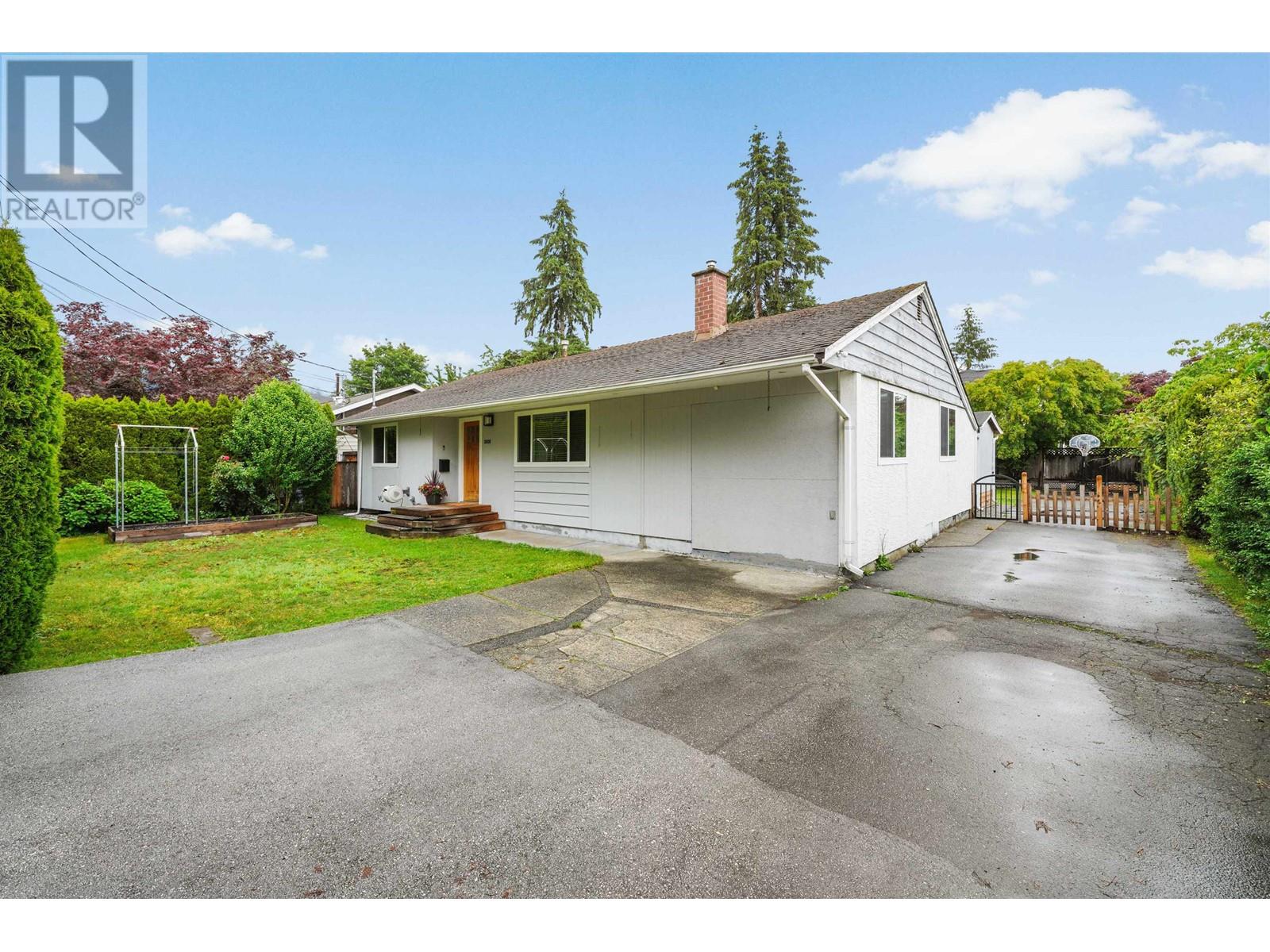 3808 Cedar Drive, Port Coquitlam, British Columbia  V3B 3E3 - Photo 29 - R2985061