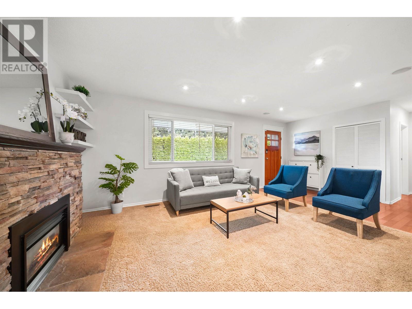 3808 Cedar Drive, Port Coquitlam, British Columbia  V3B 3E3 - Photo 6 - R2985061