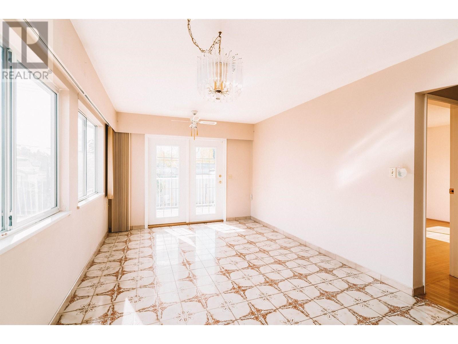 2618 W 15th Avenue, Vancouver, British Columbia  V6K 2Z5 - Photo 13 - R2985080