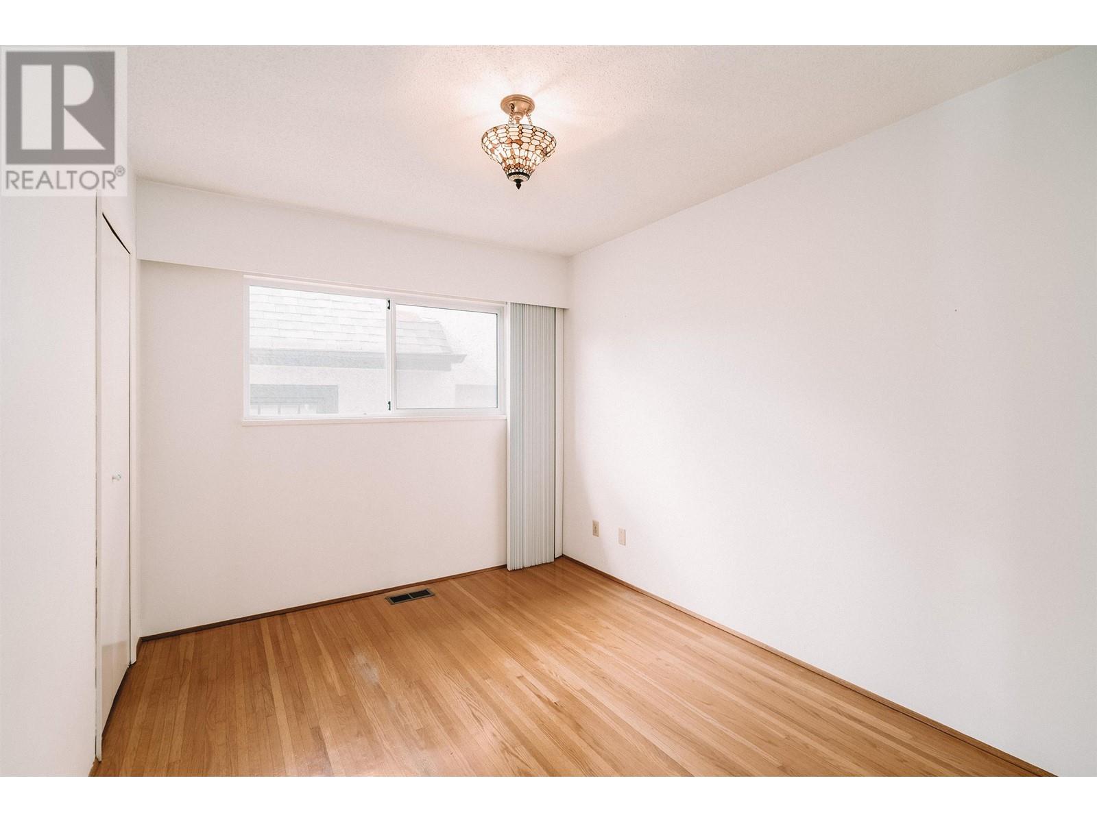 2618 W 15th Avenue, Vancouver, British Columbia  V6K 2Z5 - Photo 21 - R2985080