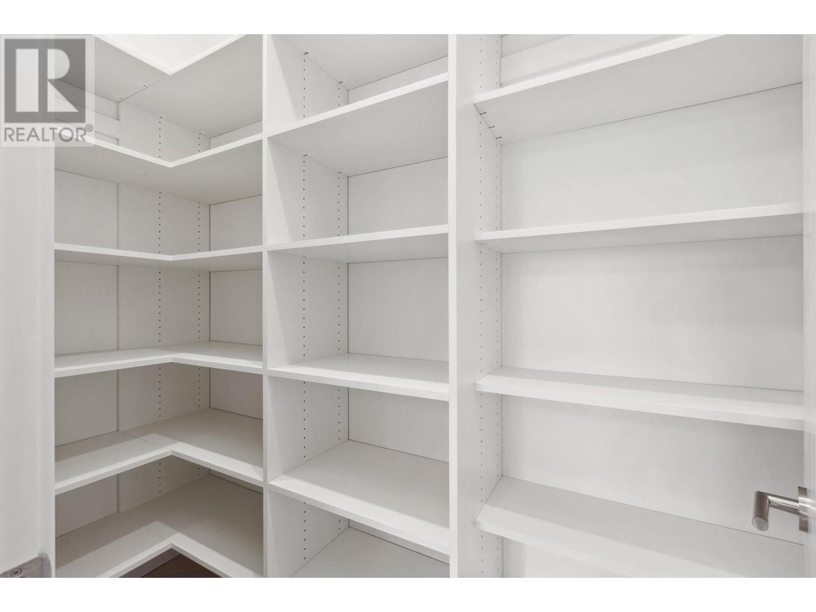 3533 Anne Macdonald Way, North Vancouver, British Columbia  V7G 2S7 - Photo 26 - R2985129