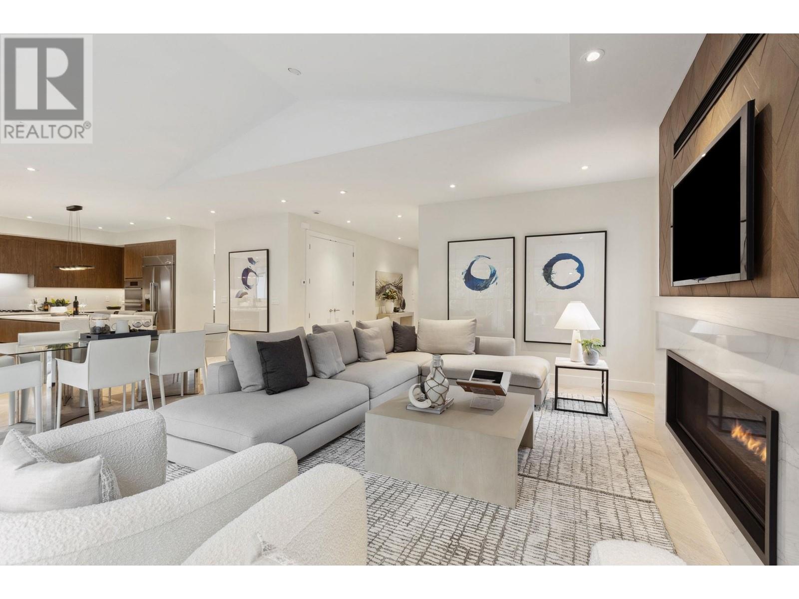 3533 Anne Macdonald Way, North Vancouver, British Columbia  V7G 2S7 - Photo 5 - R2985129