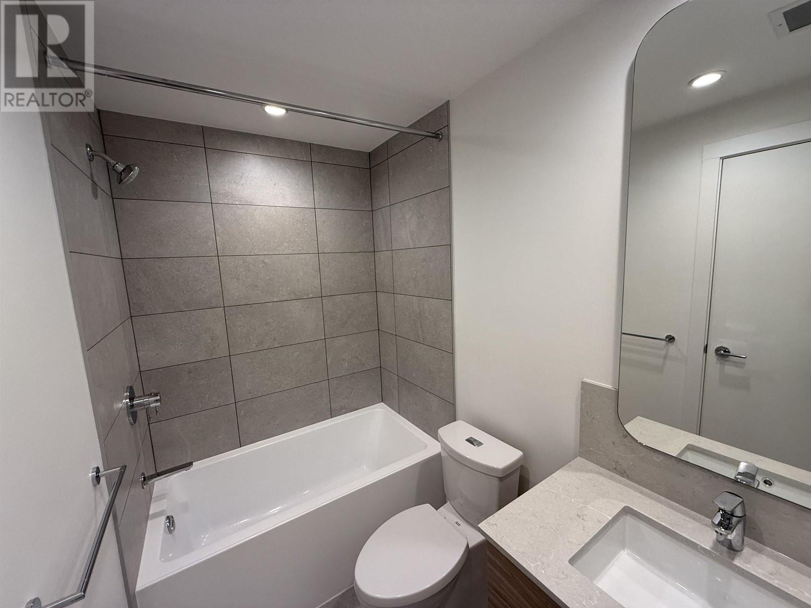 607 2385 Emery Court, North Vancouver, British Columbia  V7J 0E8 - Photo 10 - R2979849
