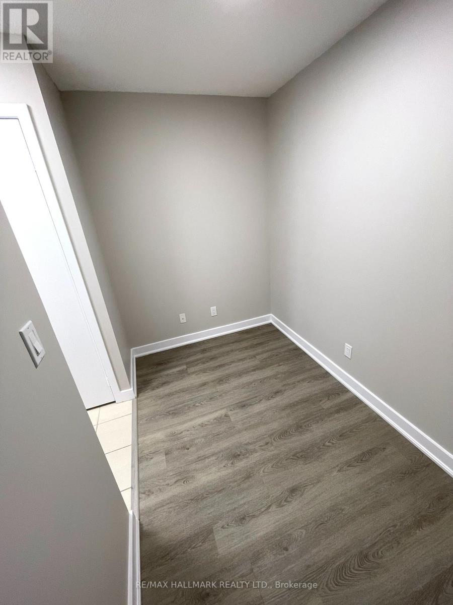 611 - 167 Church Street, Toronto, Ontario  M5B 1Y6 - Photo 5 - C12056857