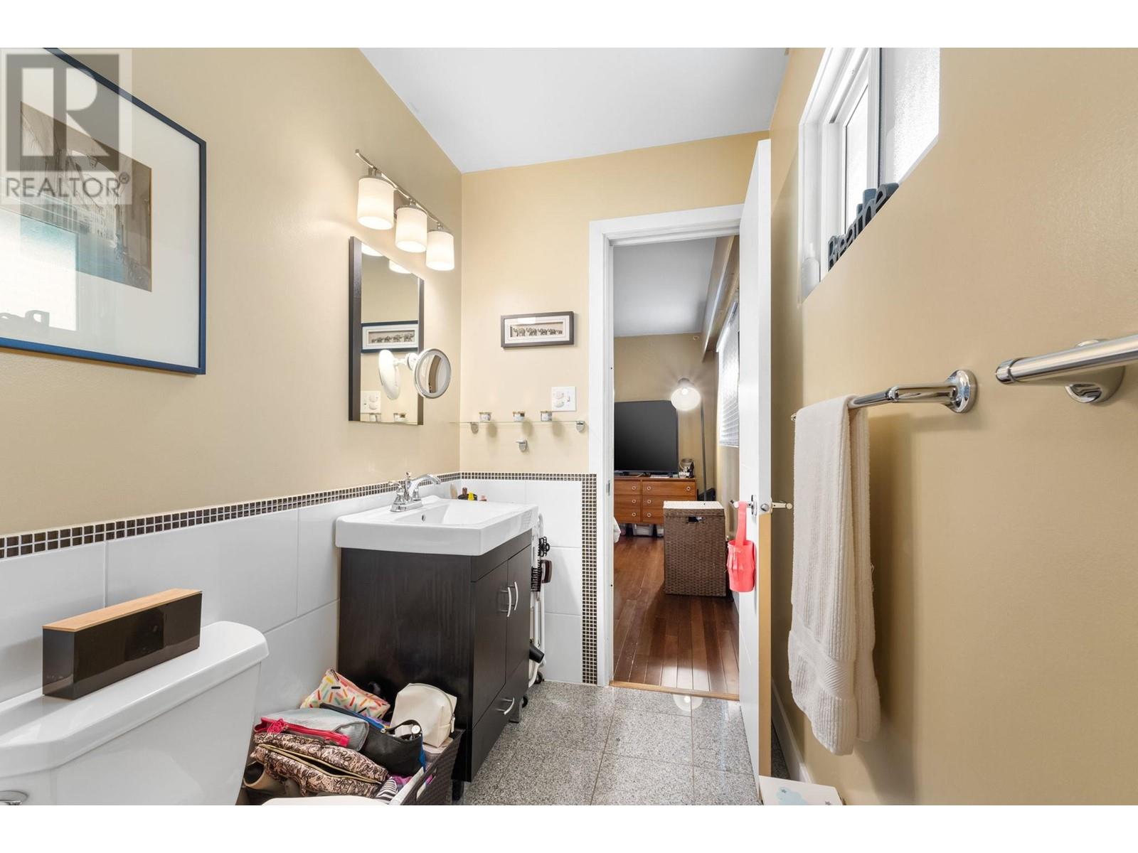 1480 Elinor Crescent, Port Coquitlam, British Columbia  V3C 2Y5 - Photo 17 - R2981232