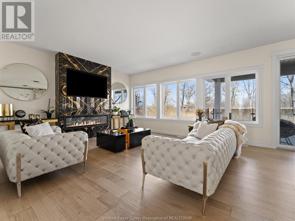 Property at 15 MAJOR BOULEVARD image 5