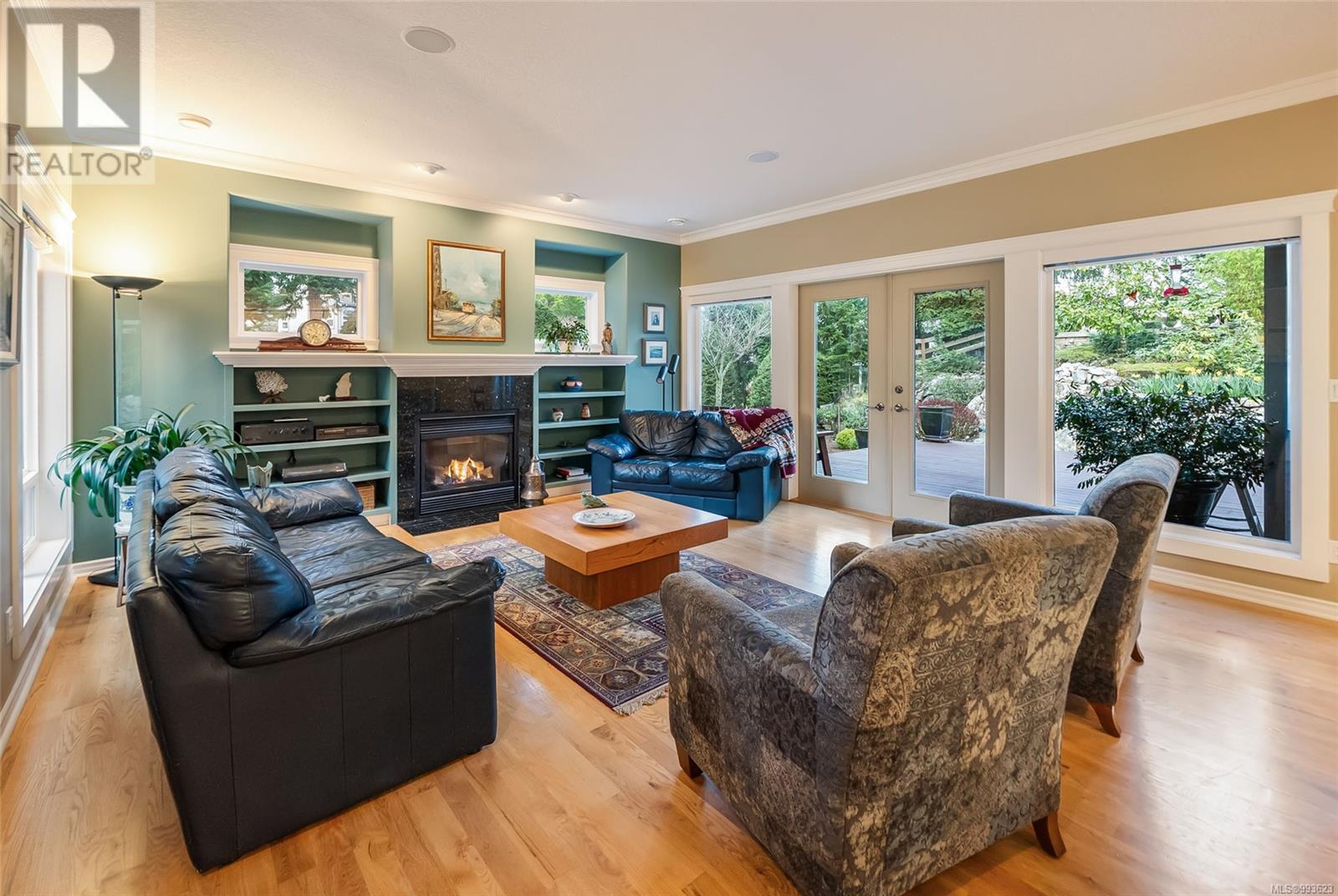 Property at 2340 Casey Pl image 2