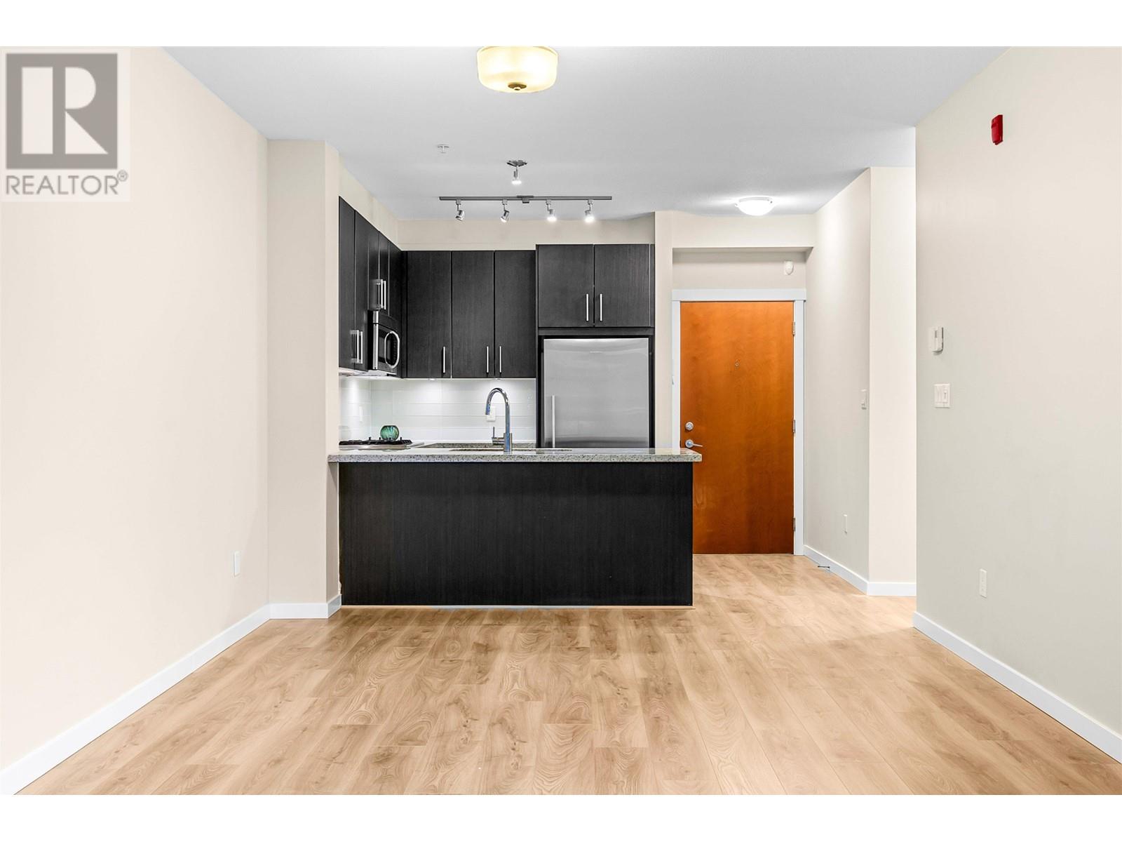 111 139 W 22nd Street, North Vancouver, British Columbia  V7M 0B5 - Photo 7 - R2979267