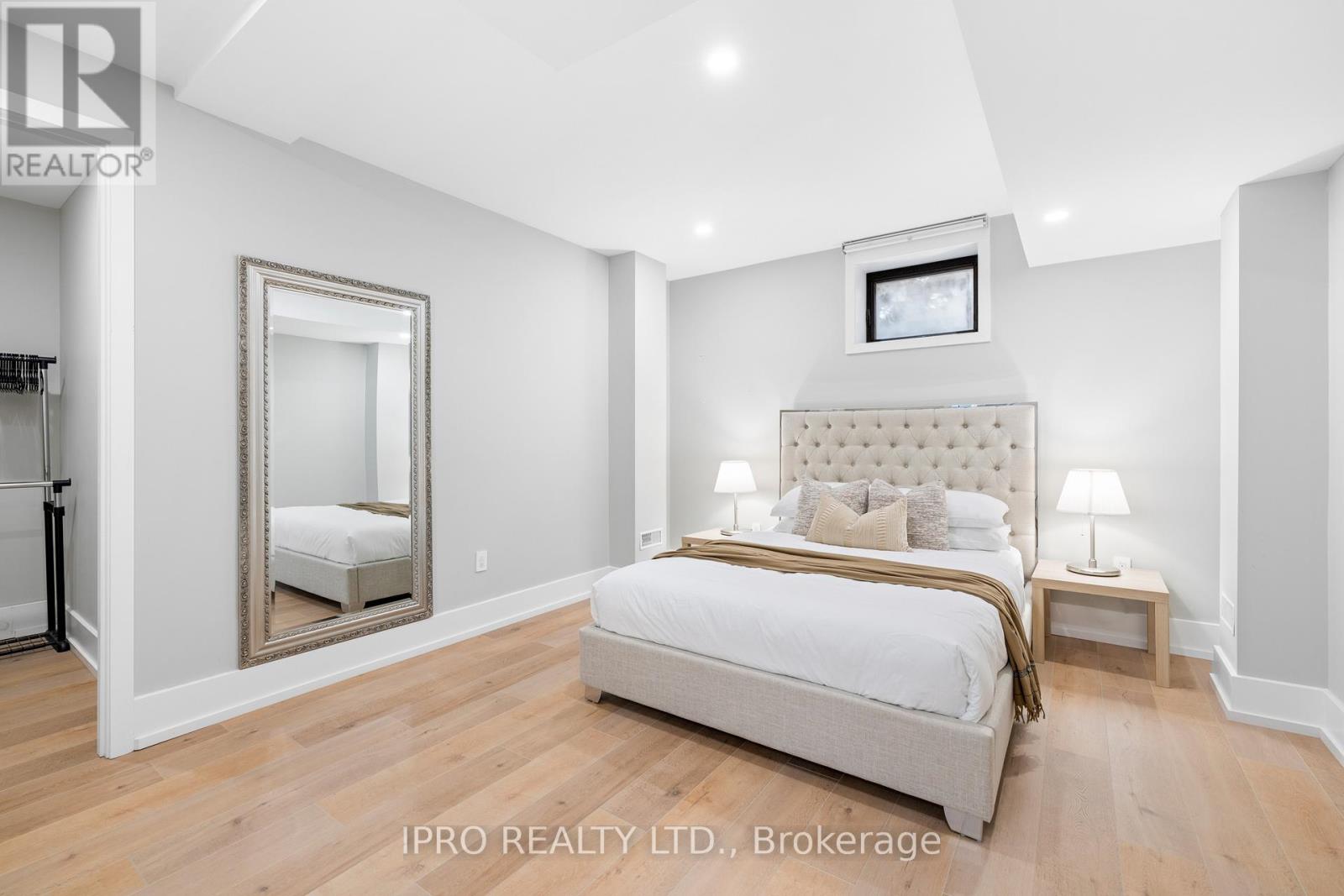 234 Maurice Drive, Oakville, Ontario  L6K 2X1 - Photo 37 - W12057028