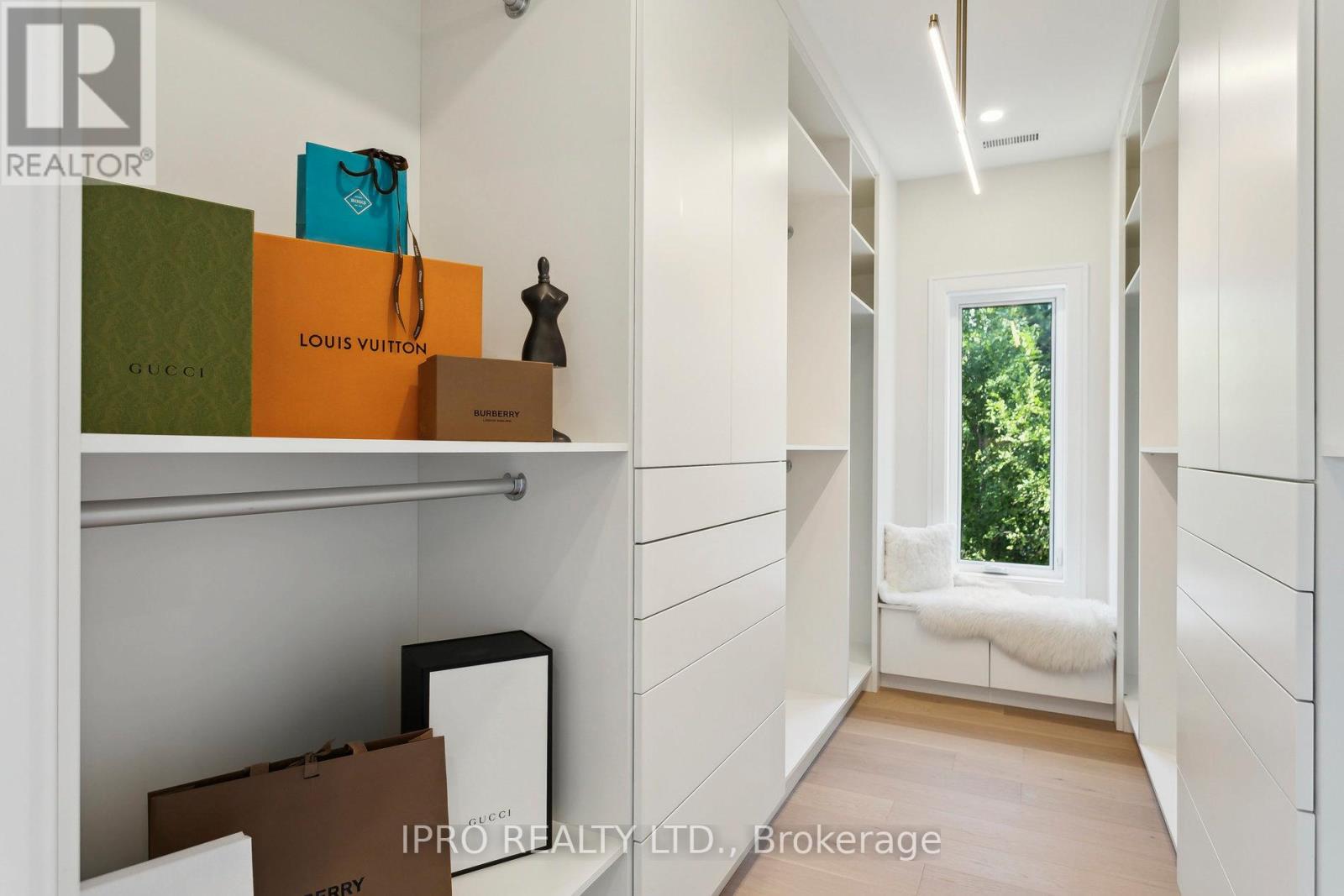 2082 Bridge Road, Oakville, Ontario  L6L 2E9 - Photo 26 - W12057048