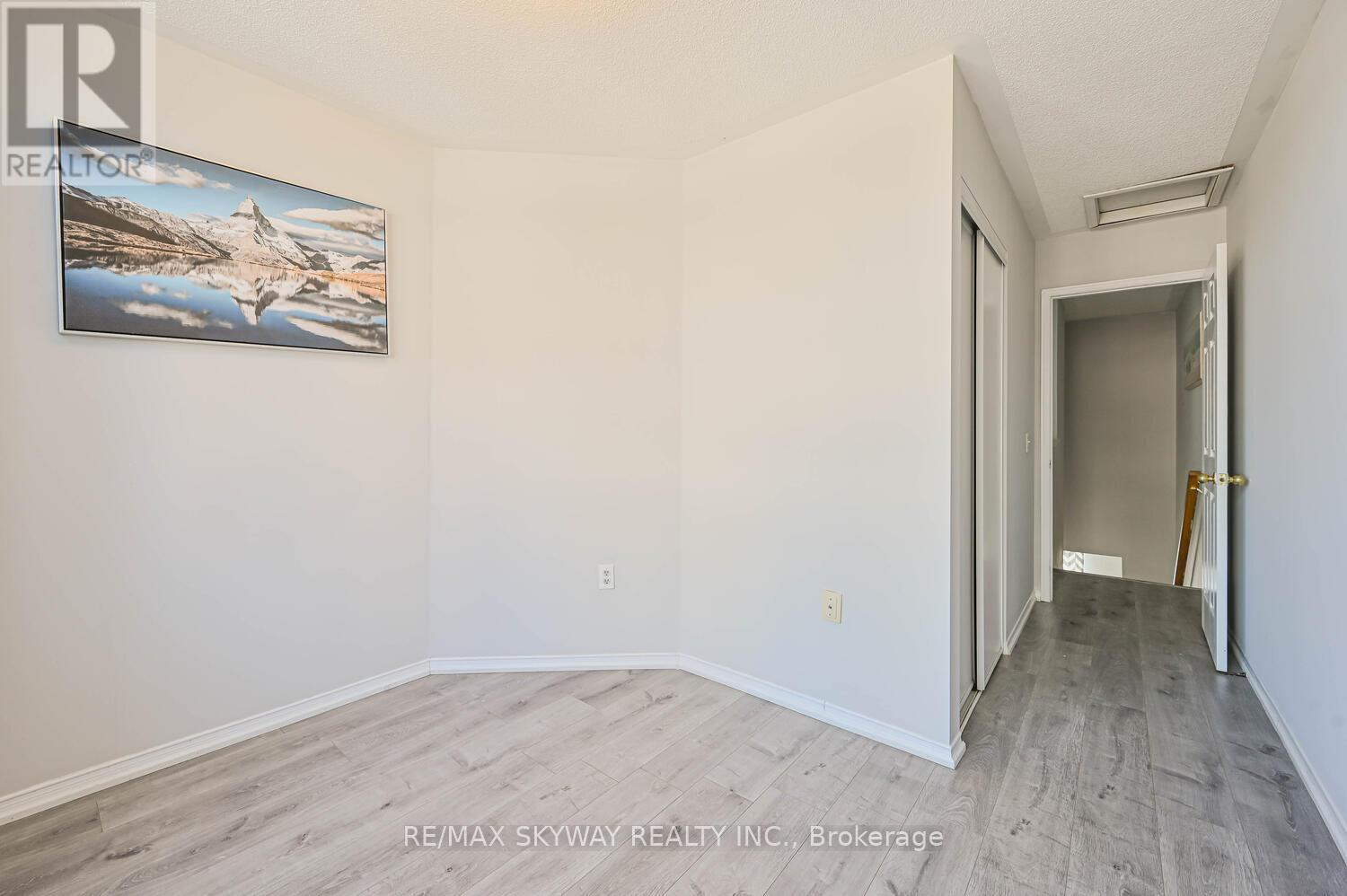 66 - 50 Strathaven Drive, Mississauga, Ontario  L5R 4E7 - Photo 35 - W12057094