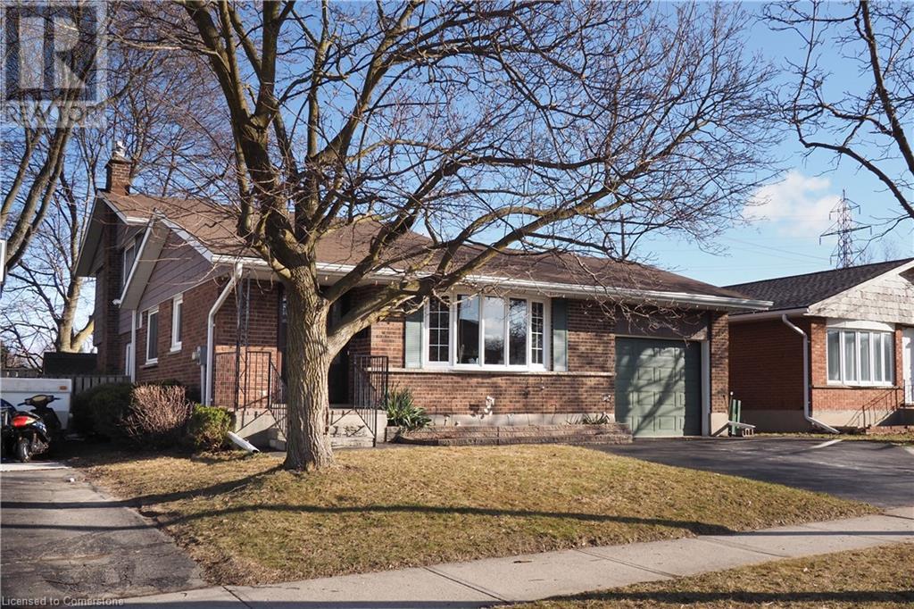 Property at 14 DUNSMERE Drive image 1