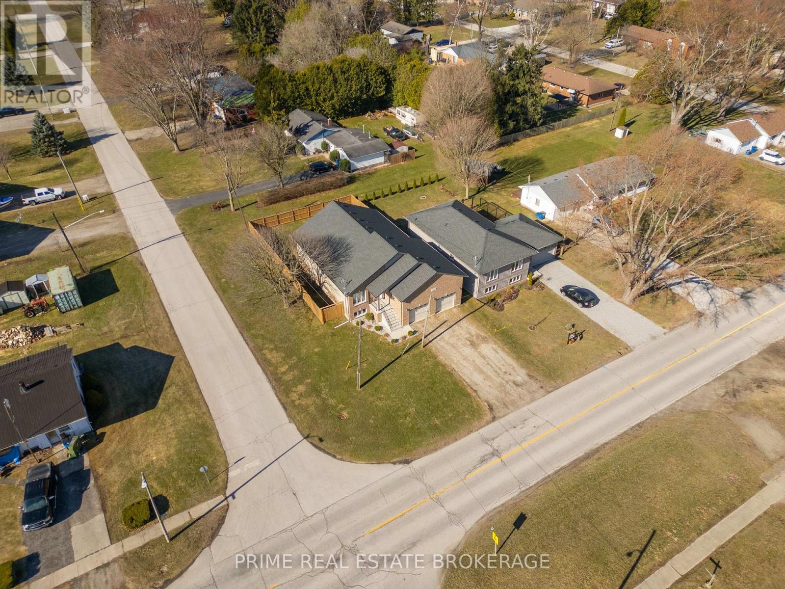 631 Main Street, Chatham-Kent, Ontario  N0P 1C0 - Photo 43 - X12057098