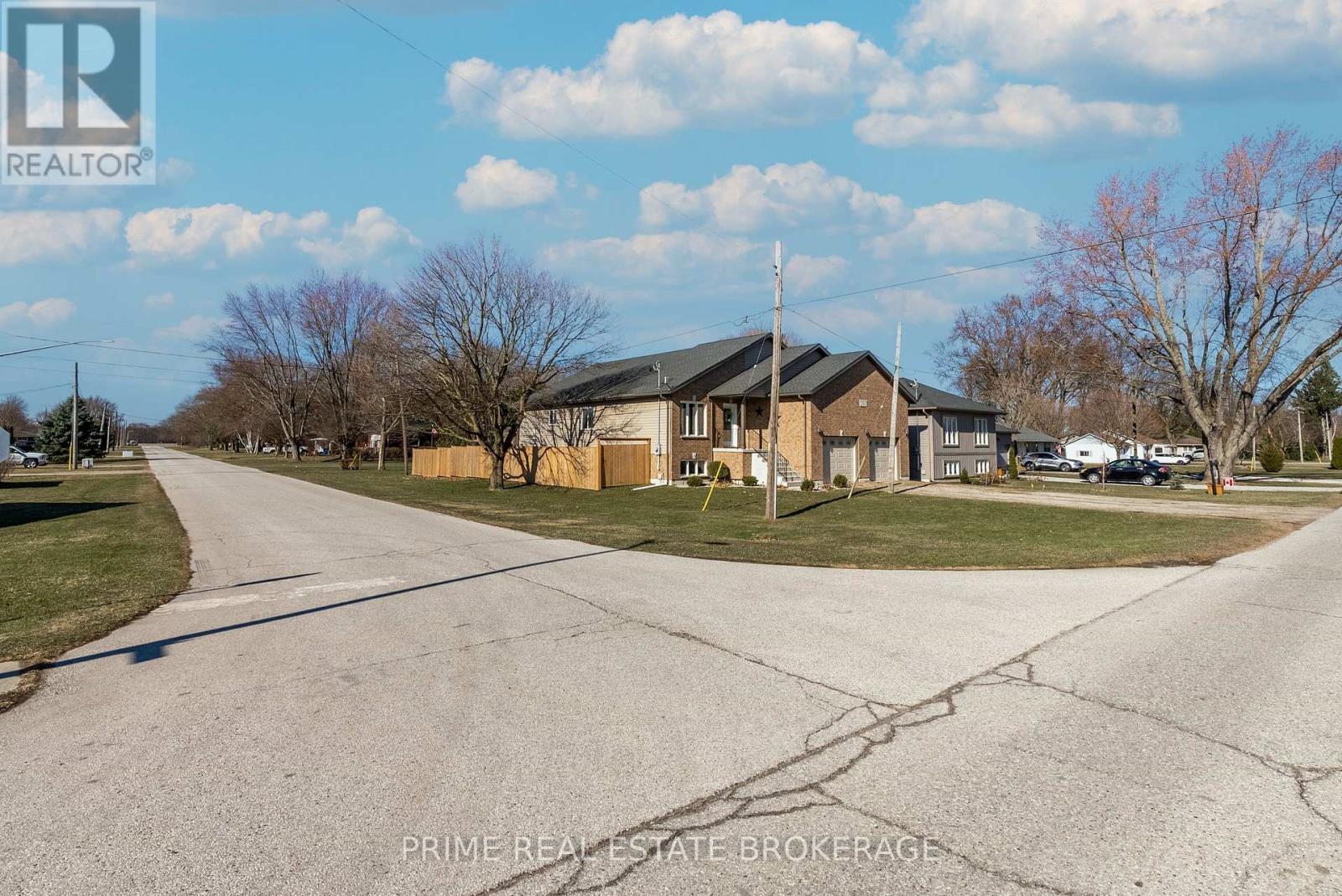 631 Main Street, Chatham-Kent, Ontario  N0P 1C0 - Photo 47 - X12057098