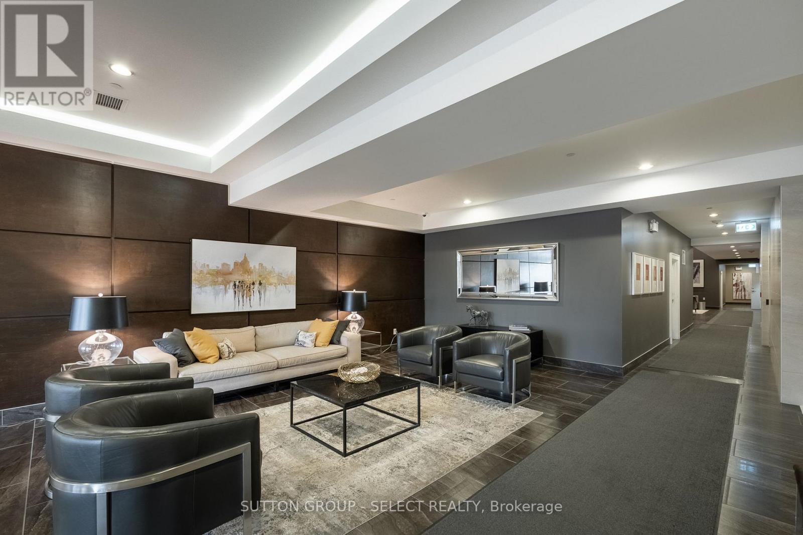 Property at 2401 - 330 RIDOUT STREET N image 4