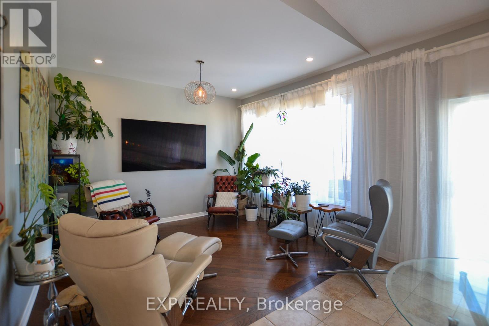 309 Quartz Avenue, Clarence-Rockland, Ontario  K4K 0C1 - Photo 15 - X12057152