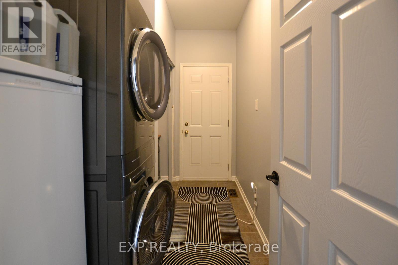 309 Quartz Avenue, Clarence-Rockland, Ontario  K4K 0C1 - Photo 18 - X12057152