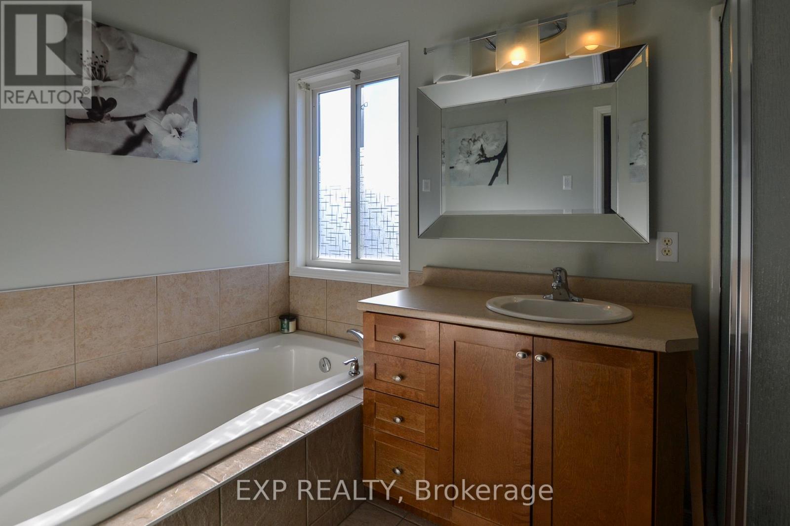 309 Quartz Avenue, Clarence-Rockland, Ontario  K4K 0C1 - Photo 19 - X12057152