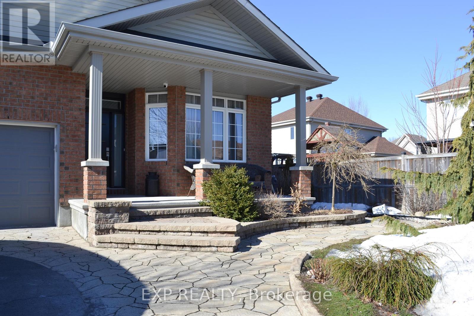 Property at 309 QUARTZ AVENUE image 2