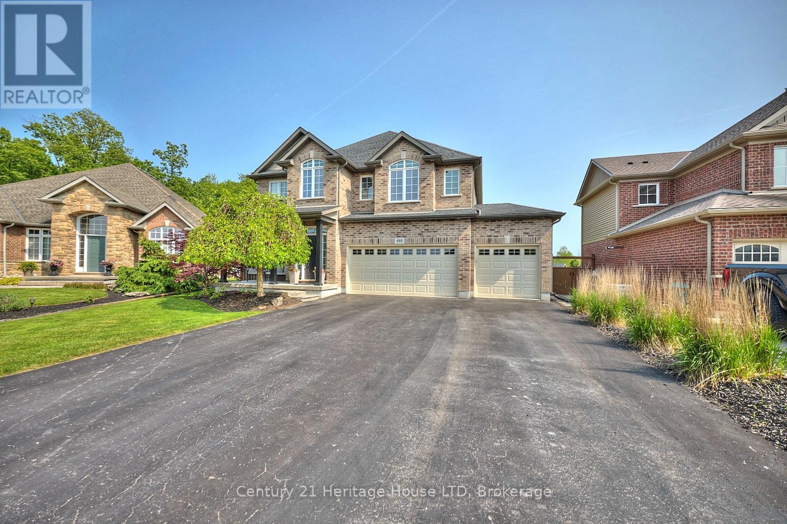680 Brian Street, Fort Erie (Crescent Park), Ontario  L2A 6W2 - Photo 28 - X12057249