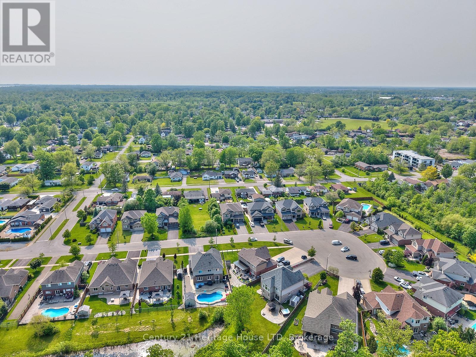 680 Brian Street, Fort Erie (Crescent Park), Ontario  L2A 6W2 - Photo 41 - X12057249