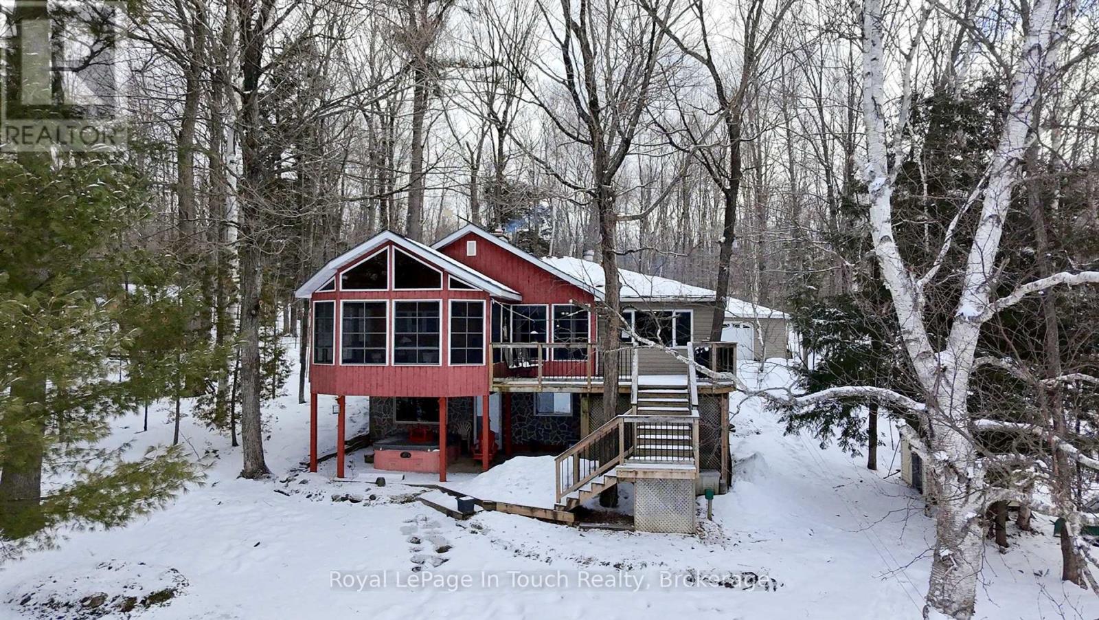476 Hungry Bay Road E, Georgian Bay, Ontario  L0K 1S0 - Photo 1 - X12057212