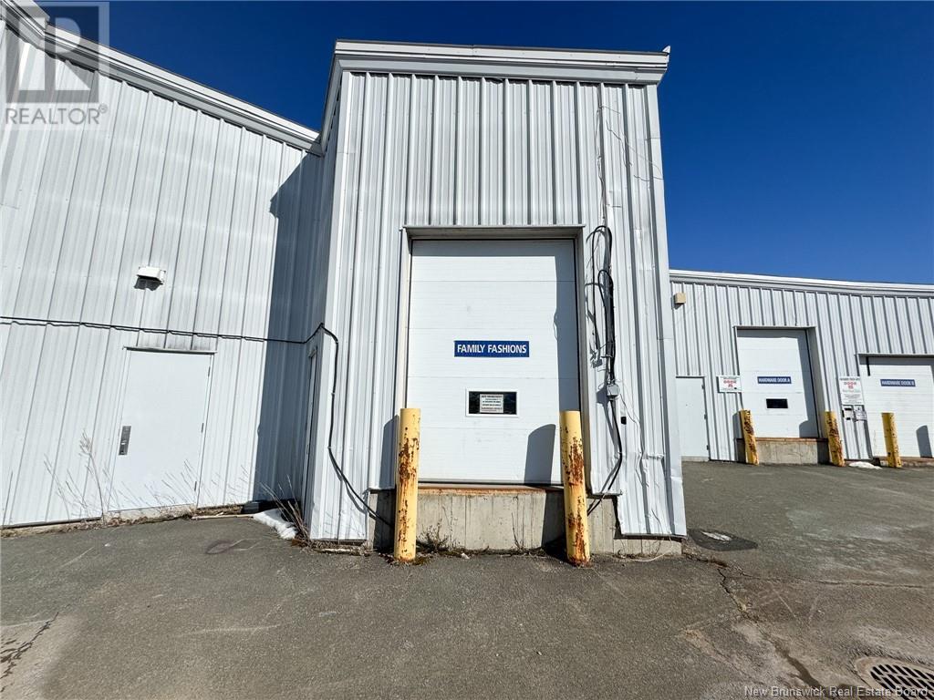 170 Doak Road, Fredericton, New Brunswick  E3C 2G2 - Photo 2 - NB113070