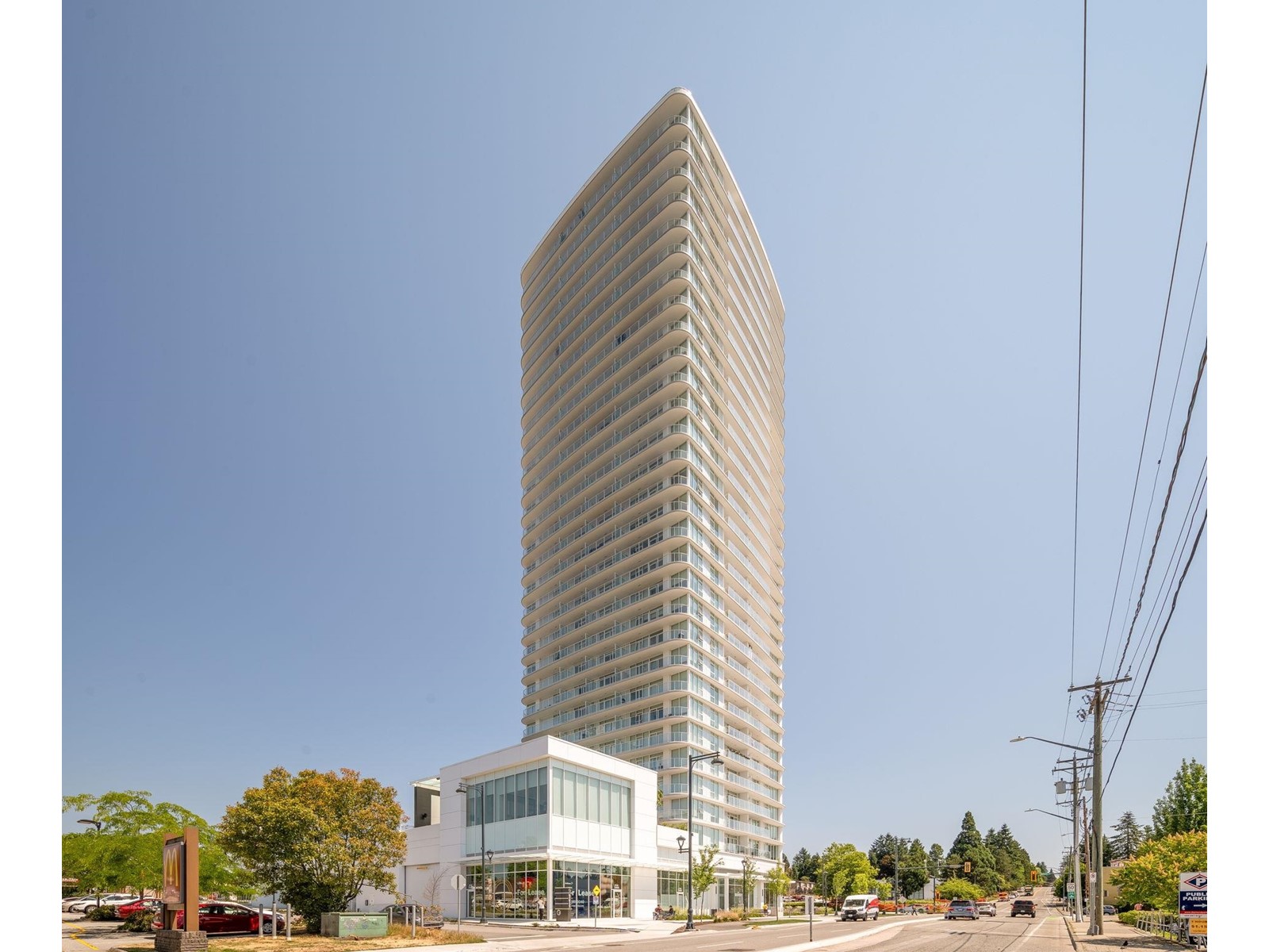 1608 13685 102 AVENUE, Surrey, British Columbia