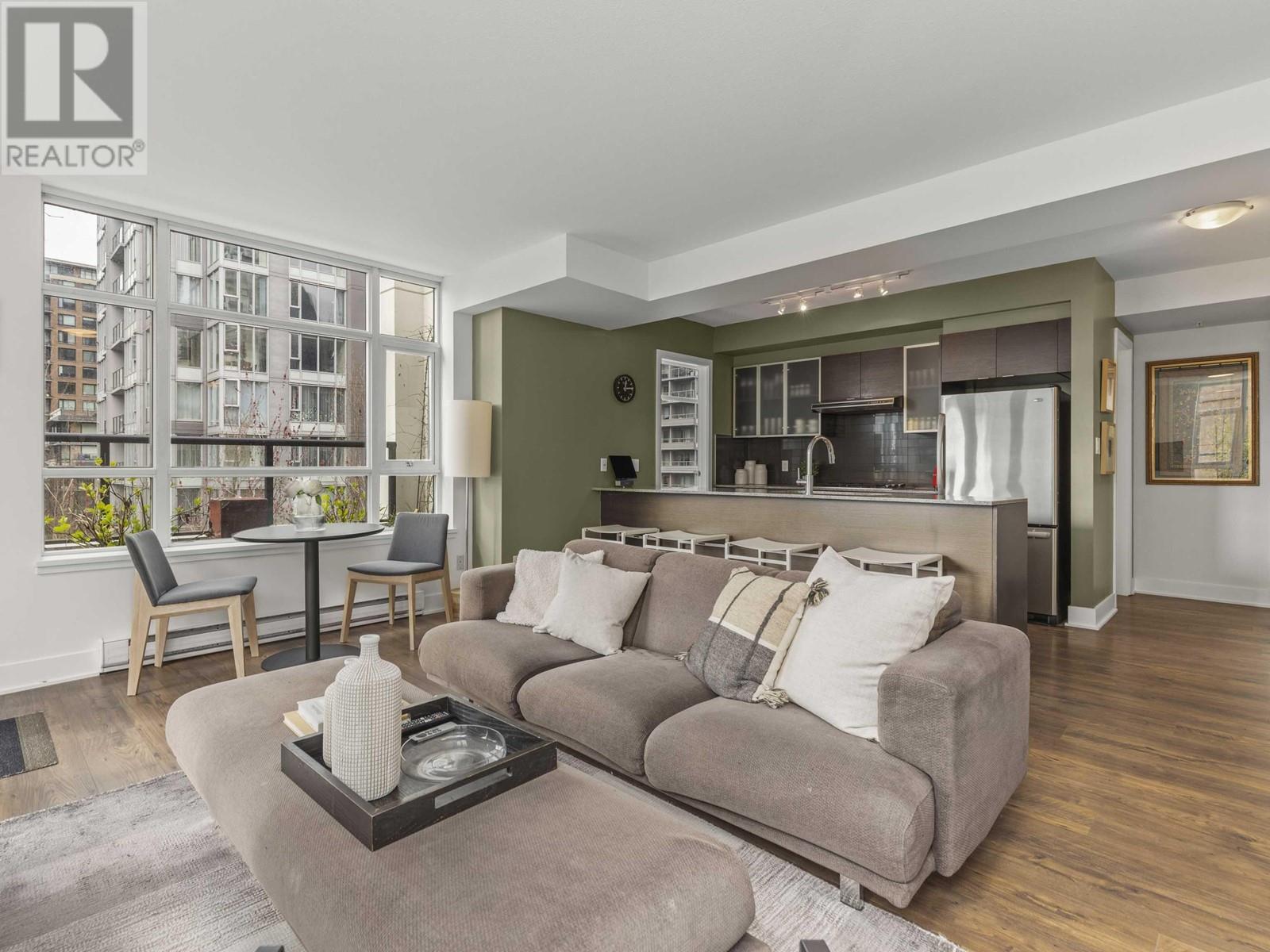 602 988 Richards Street, Vancouver, British Columbia  V6B 8R2 - Photo 10 - R2982851