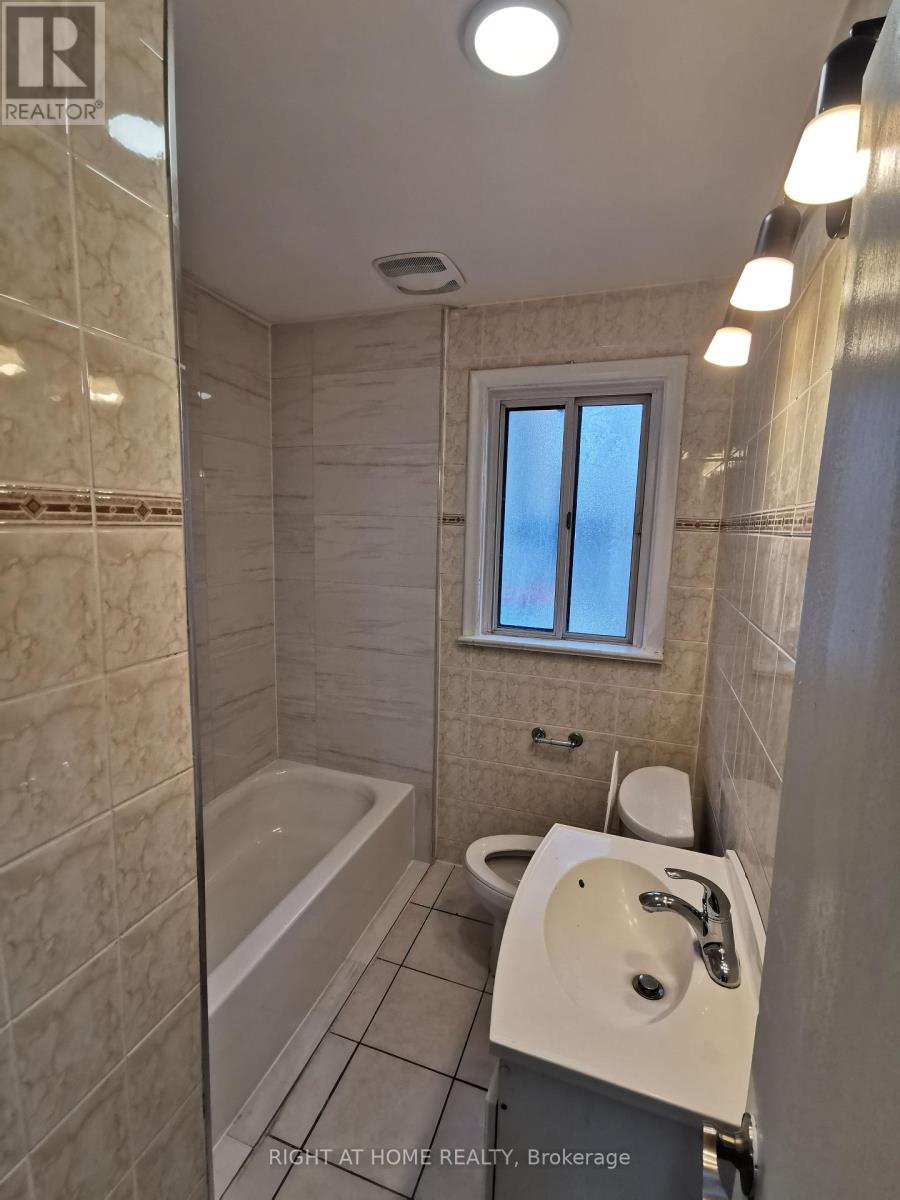 1785 Victoria Pk Avenue, Toronto, Ontario  M1R 1T2 - Photo 10 - E12057138