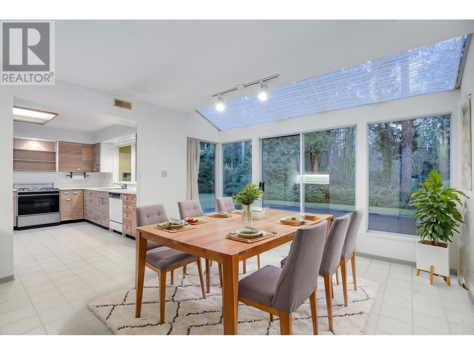 575 Hadden Drive, West Vancouver, British Columbia  V7S 1G8 - Photo 16 - R2971159