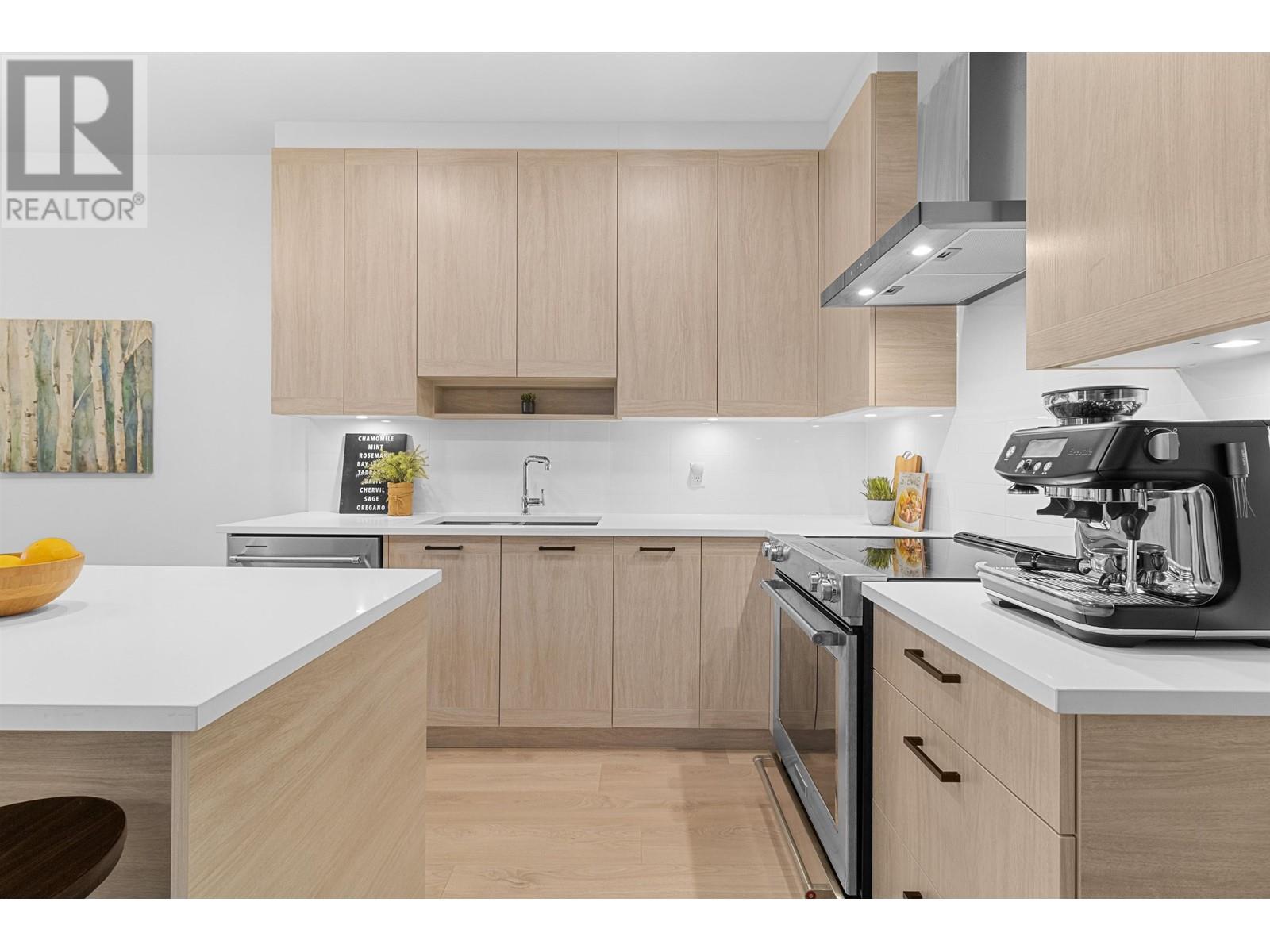 413 7579 16th Street, Burnaby, British Columbia  V3N 0H7 - Photo 8 - R2980409