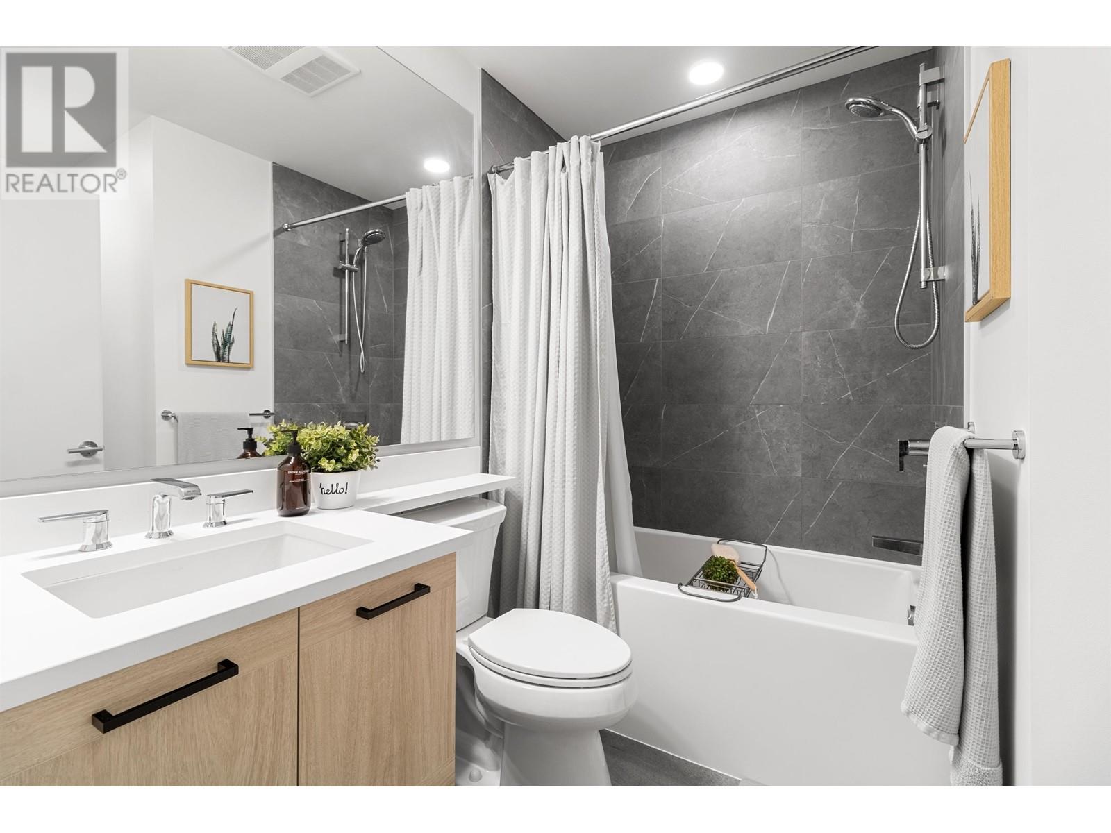 413 7579 16th Street, Burnaby, British Columbia  V3N 0H7 - Photo 14 - R2980409