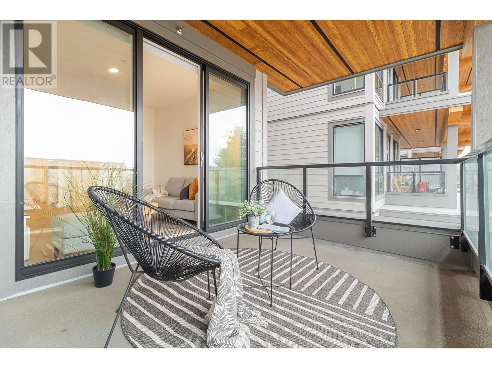 413 7579 16th Street, Burnaby, British Columbia  V3N 0H7 - Photo 6 - R2980409