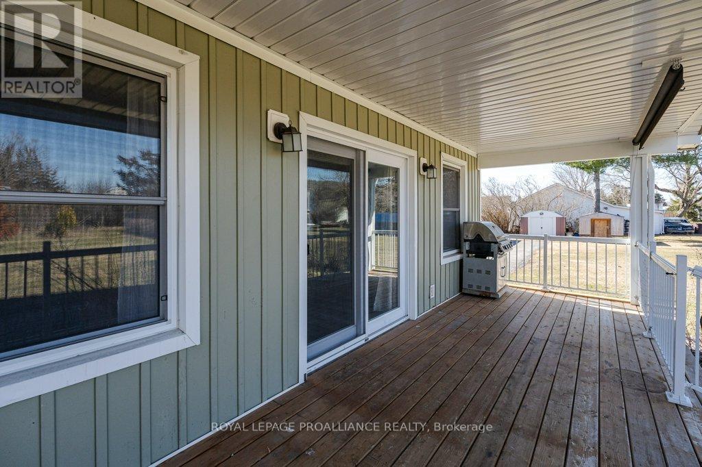 262 South Trent Street, Quinte West, Ontario  K0K 1C0 - Photo 35 - X12057313