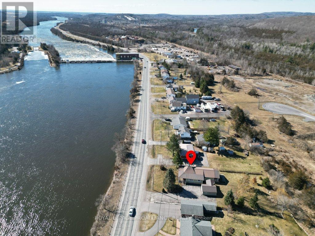 262 South Trent Street, Quinte West, Ontario  K0K 1C0 - Photo 45 - X12057313