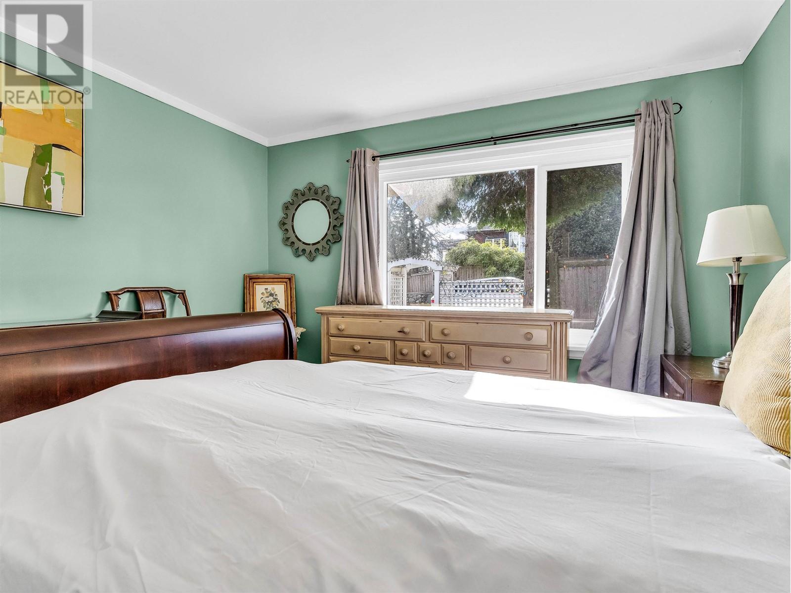 550 Sutherland Avenue, North Vancouver, British Columbia  V7L 3Z3 - Photo 18 - R2983813