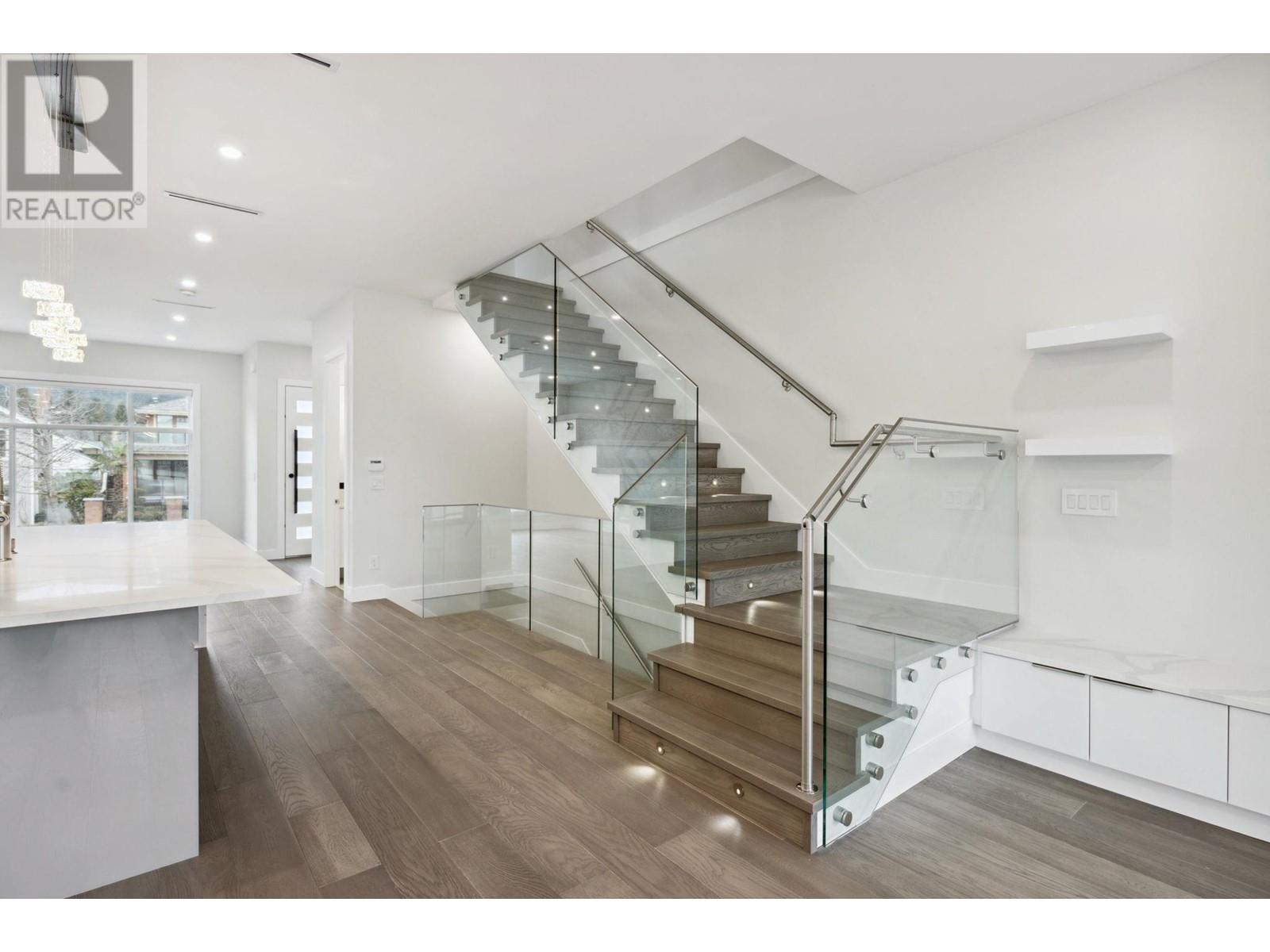 325 E 17th Street, North Vancouver, British Columbia  V7L 2W1 - Photo 20 - R2985166