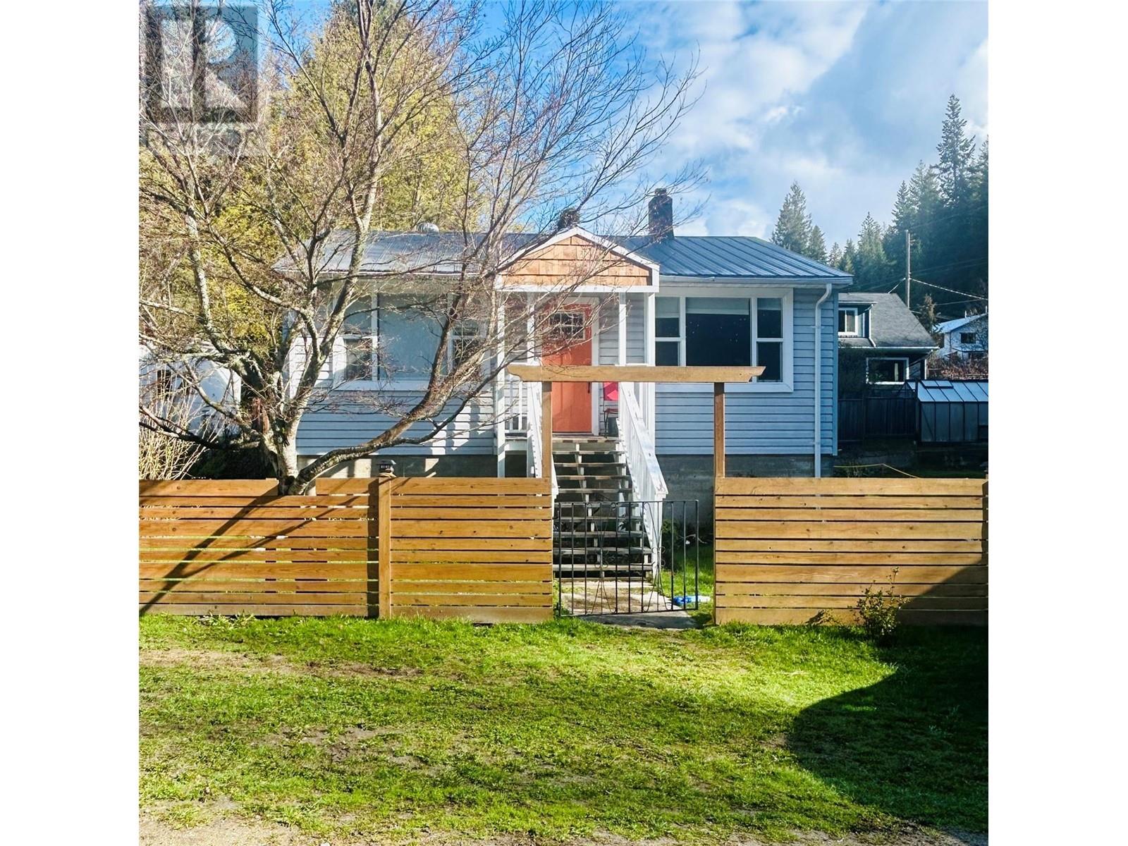416 Fowler Street, Riondel, British Columbia  V0B 2B0 - Photo 18 - 10341579