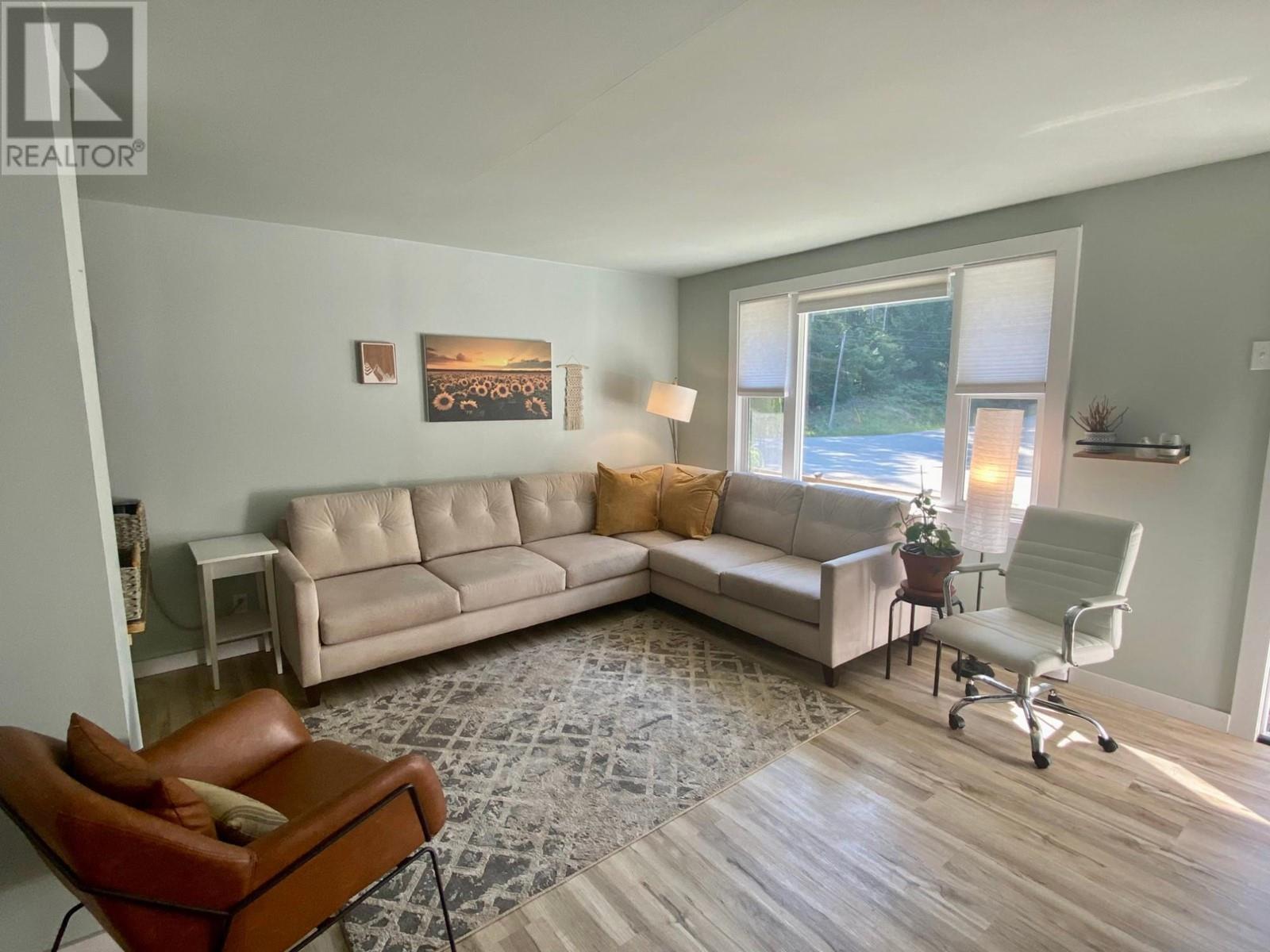 416 Fowler Street, Riondel, British Columbia  V0B 2B0 - Photo 11 - 10341579