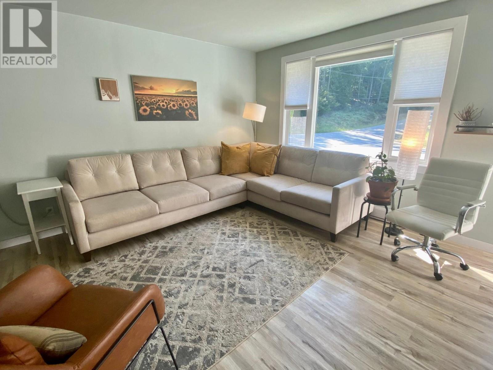 416 Fowler Street, Riondel, British Columbia  V0B 2B0 - Photo 9 - 10341579