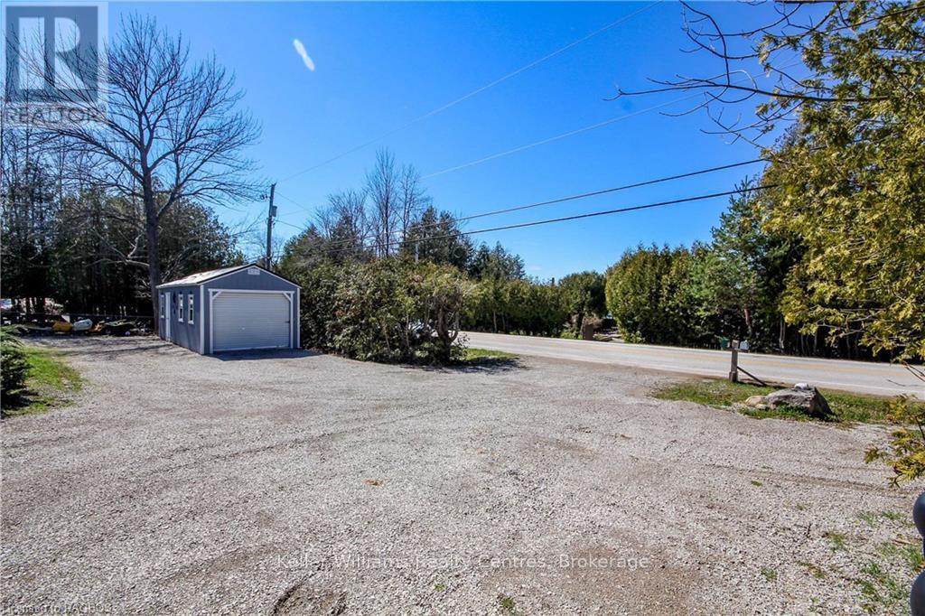 502212 Grey Road 1, Georgian Bluffs, Ontario  N0H 2T0 - Photo 11 - X12057316