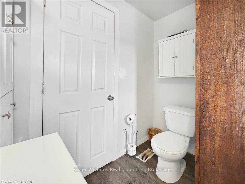 502212 Grey Road 1, Georgian Bluffs, Ontario  N0H 2T0 - Photo 33 - X12057316